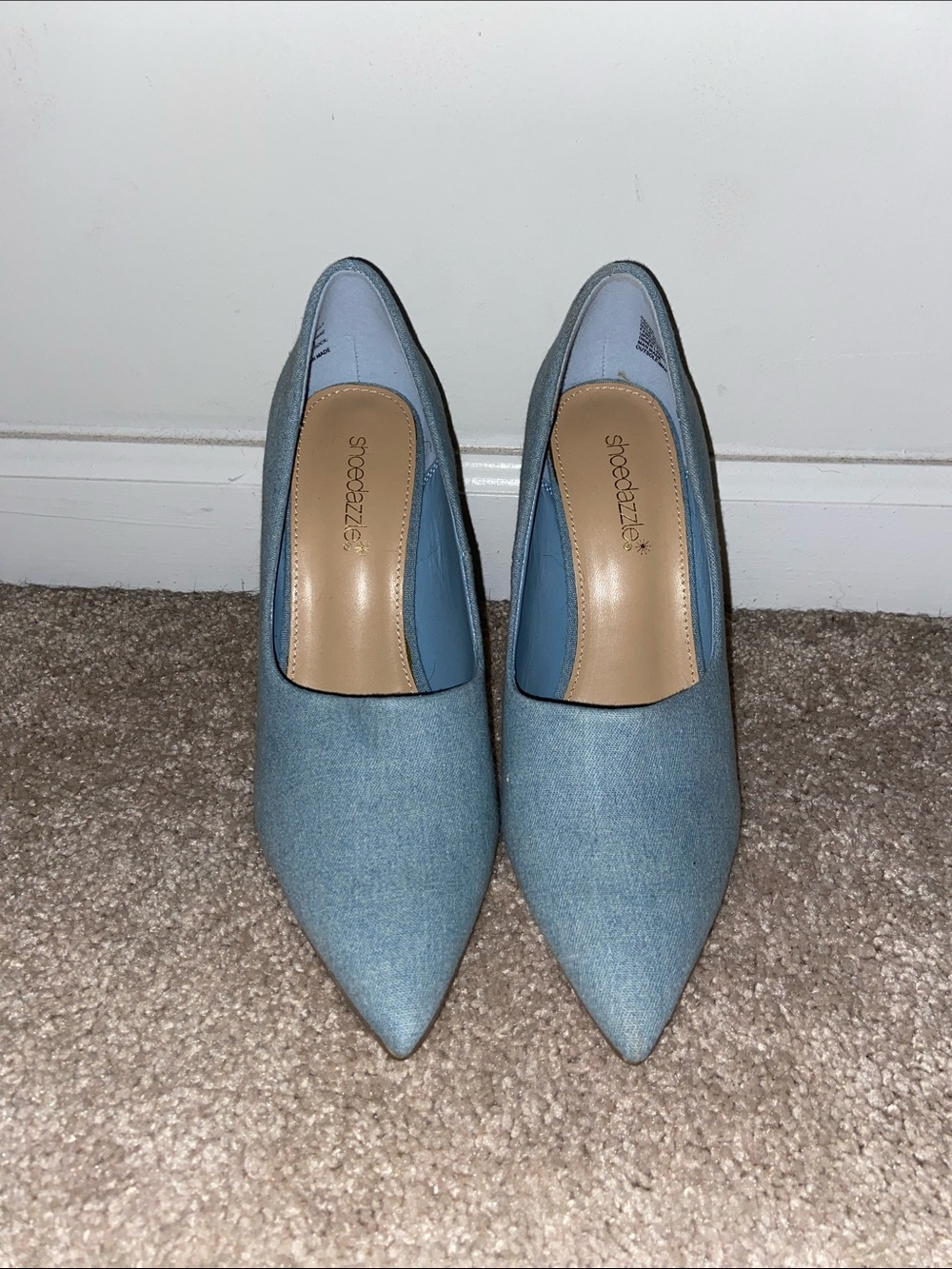 Shoe Dazzle Light Blue Denim Pointed Stiletto Heels with Gold Heel